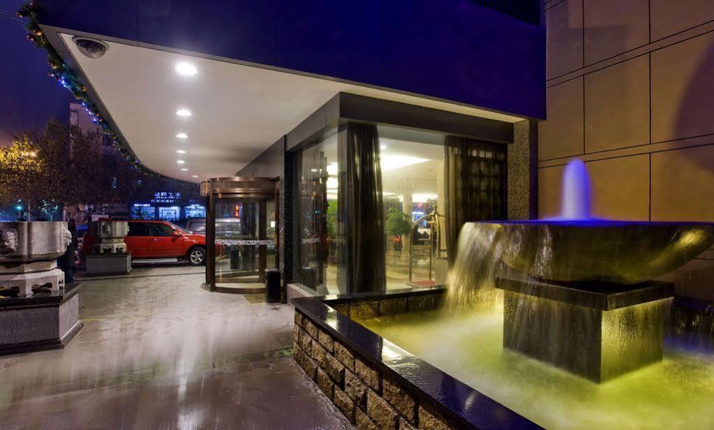 Narada Boutique Hotel Yiwu Huafeng Exterior photo